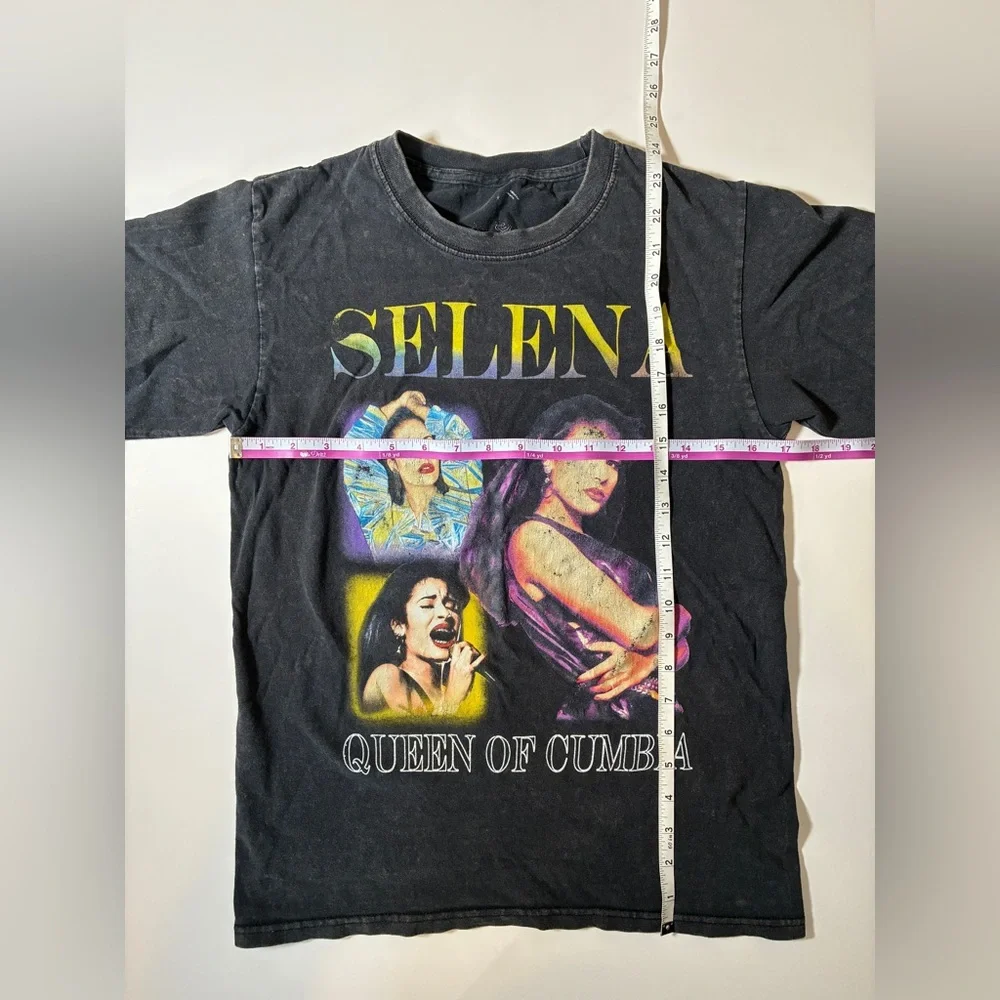 Selena Quintanilla Queen of Cumbia Graphic Vintage T Shirt - Picture 7 of 9